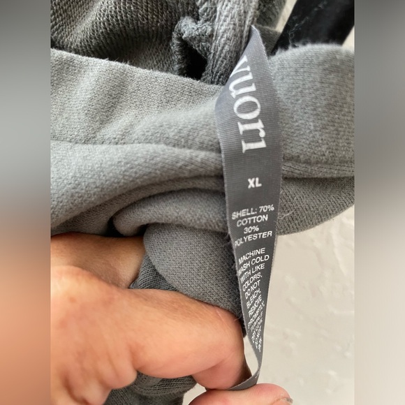 Vuori Men’s XL hoodie. VGUC. Grey-green color. - Picture 9 of 9